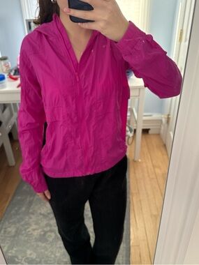 Lululemon athletics Bright Magenta Hooded Lightweight jacket